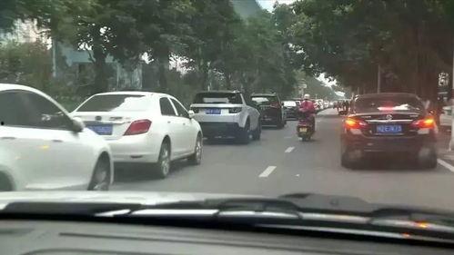 广东爆料停车混乱视频,乱停乱放成难题 第2张 广东爆料停车混乱视频,乱停乱放成难题 第2张